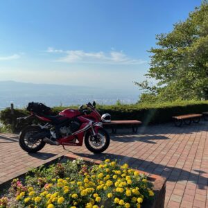 西蔵王公園・展望広場から山形市内を眺めるwith CBR650R②