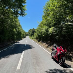 爽快ワインディング、磐梯山ゴールドラインのロード風景with CBR650R