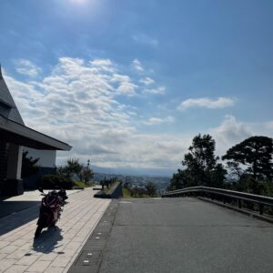 小諸ICにほど近い小諸高原美術館にてwith CBR650R②