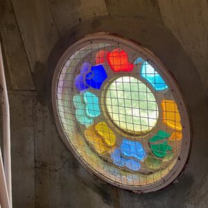 救世大観音内部のステンドグラス②