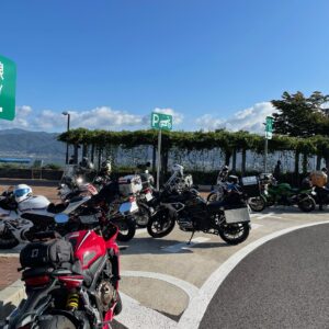 中央道・諏訪湖SAの駐輪場にて
