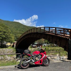 奈良井宿「木曽の大橋」にてwith CBR650R②