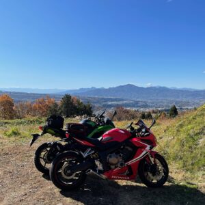 利根沼田望郷ライン沿いの河岸段丘にてwith CBR650R&Ninja650