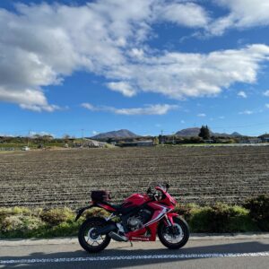 利根沼田望郷ラインの伸びやかに続くロード風景にてwith CBR650R②