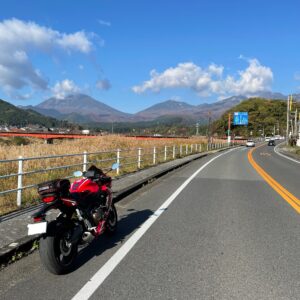 伸びやかに続く日光市r247にてwith CBR650R