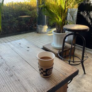 バイカーズパラダイス南箱根の館内風景「お高いコーヒー」