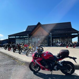 バイカーズパラダイス南箱根との記念撮影with CBR650R