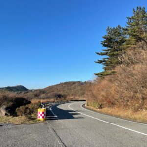 アネスト岩田ターンパイクの高速カーブにてwith CBR650R