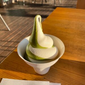 道の駅 足柄・金太郎のふるさとで頬張った抹茶ソフト