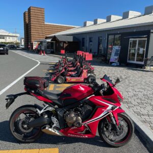 道の駅ちくらの可愛いカートたちwith CBR650R