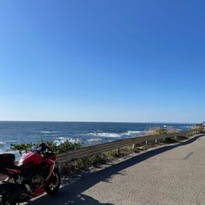 海際を走る「伊南房州通往還」にてwith CBR650R②