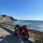 海際を走る「伊南房州通往還」にてwith CBR650R