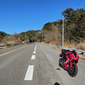 爽快ロード、房総スカイラインにてwith CBR650R