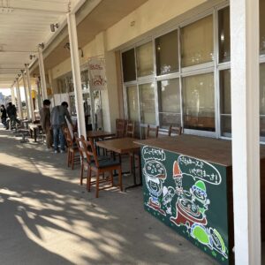 「道の駅保田小学校」のユニークな教室たち