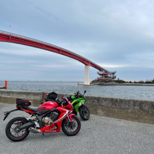 恋人の聖地 中の島大橋にてNinja650とCBR650R②