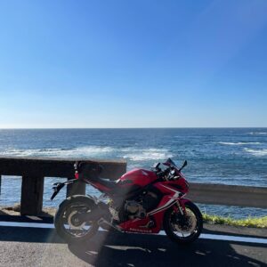 海際を走る「伊南房州通往還」にてwith CBR650R③