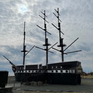 ふじのくに田子の浦みなと公園内の帆船