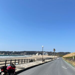 御宿の海岸沿いを走る月の沙漠通りにて