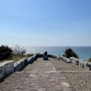 御宿の海を一望できるメキシコ記念塔見晴台にて④