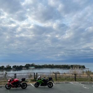 西伊豆r17沿いの「富士山ビュースポット西浦江梨」にてwith CBR650R&ninja650