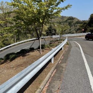 唐澤山神社へ向かう登りヘアピンカーブ