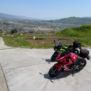 千曲市の姨捨の棚田にて千曲市のGSにてwith CBR650R&ninja650②