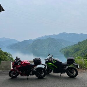 R252より田子倉湖を望むwith CBR650R & ninja650