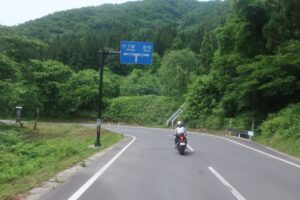 南会津の緑豊かなr131からr346を走る