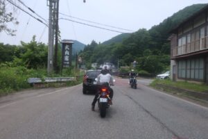 R121を大内宿方面へ右折