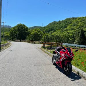 クリスタルライン五郎舎付近にてwith CBR650R
