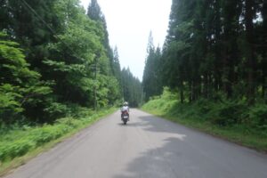 大内宿から緑あふれるr131を南下