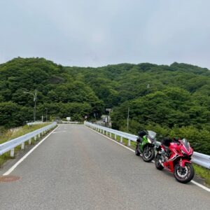 羽鳥ダム上にてwith CBR650R &ninja650