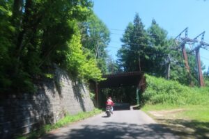 R148から鹿島槍スキー場方面へ走る③