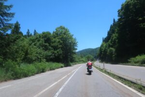 青木湖横のR148を北上②