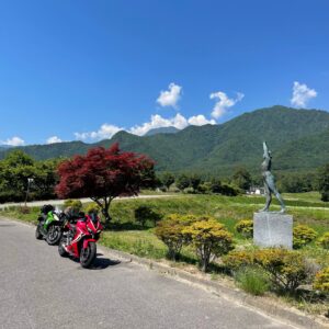 安曇野アートラインにてwith CBR650R&ninja650②