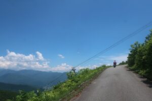 八方尾根スキー場エリアに入った黒菱スカイライン③