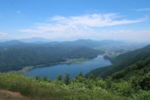 林道小熊黒沢線を登り到着した小熊山パラグライダー場にて②