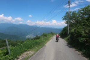 黒菱駐車場から絶景の黒菱スカイラインを下る②