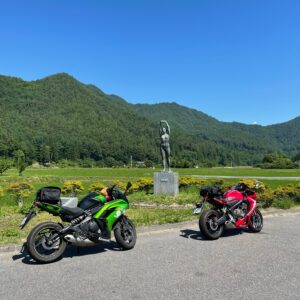 安曇野アートラインにてwith CBR650R&ninja650