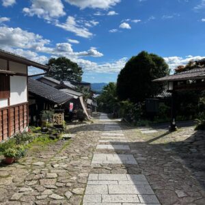 土曜16時過ぎの空き空きの馬籠宿にて