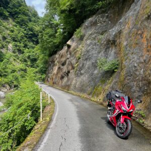 山形県r289で秘境感あふれる山間部へwith CBR650R