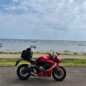 男鹿半島海沿いr59を気持ちよく流すCBR650R