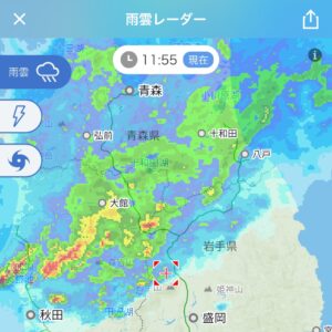 Yahoo!雨雲レーダーに映る僕の向かう秋田方面に立ち塞がる赤い雨雲