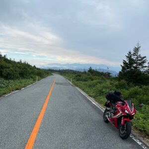 蔵王エコーラインで出会った雲海的風景にてwith CBR650R