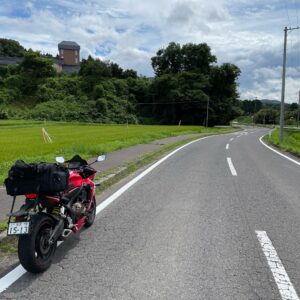伸びやかな福島の農道「田村広域農道」を走るCBR650R