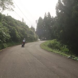 道院高原へ山道を走る③