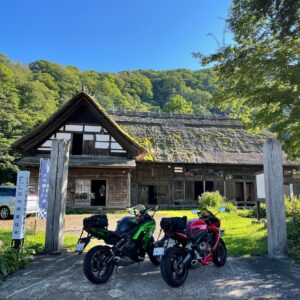昔ながらの日本家屋の造りの叶津番所にてwith CBR650R & ninja650