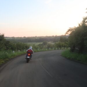 道光高原緑地公園へ坂を登る