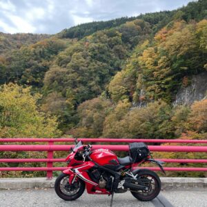 長野県r112の赤い橋にてwith CBR650R
