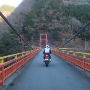 太田部橋で神流川を渡る
